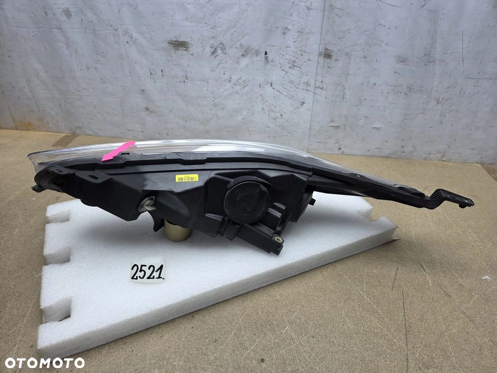 Ford Fiesta mk7 lift 12-17r C1BB13W029AG lampa prawy prawa przód przednia - 6