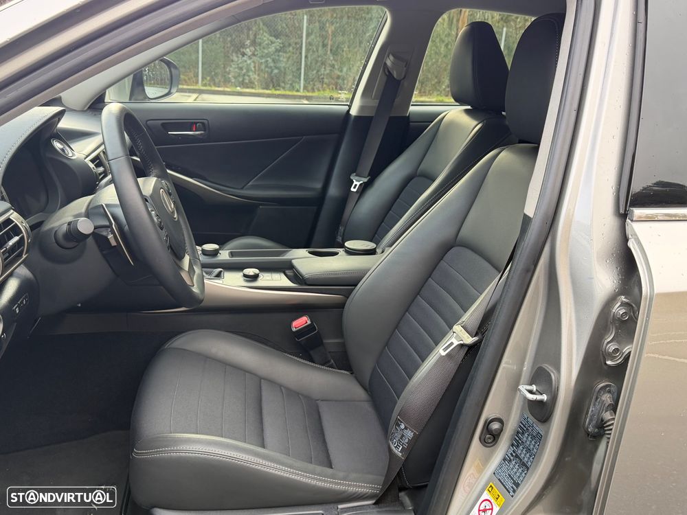 Lexus IS 300H Pack Executive+ - 4