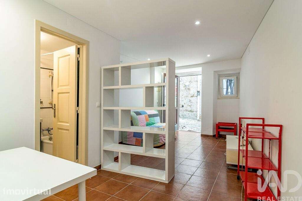 Apartamento T1 em Santa Maria Maior - Grande imagem: 4/16