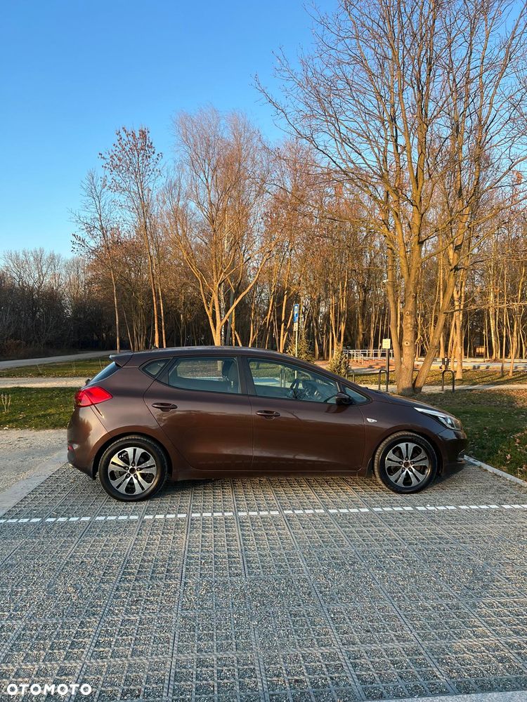 Kia Ceed 1.6 CRDi M - 14