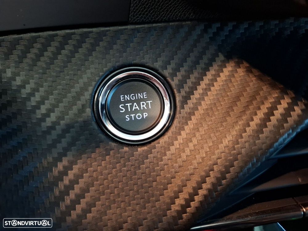 Peugeot e-208 50 kWh Allure — fotografia 19