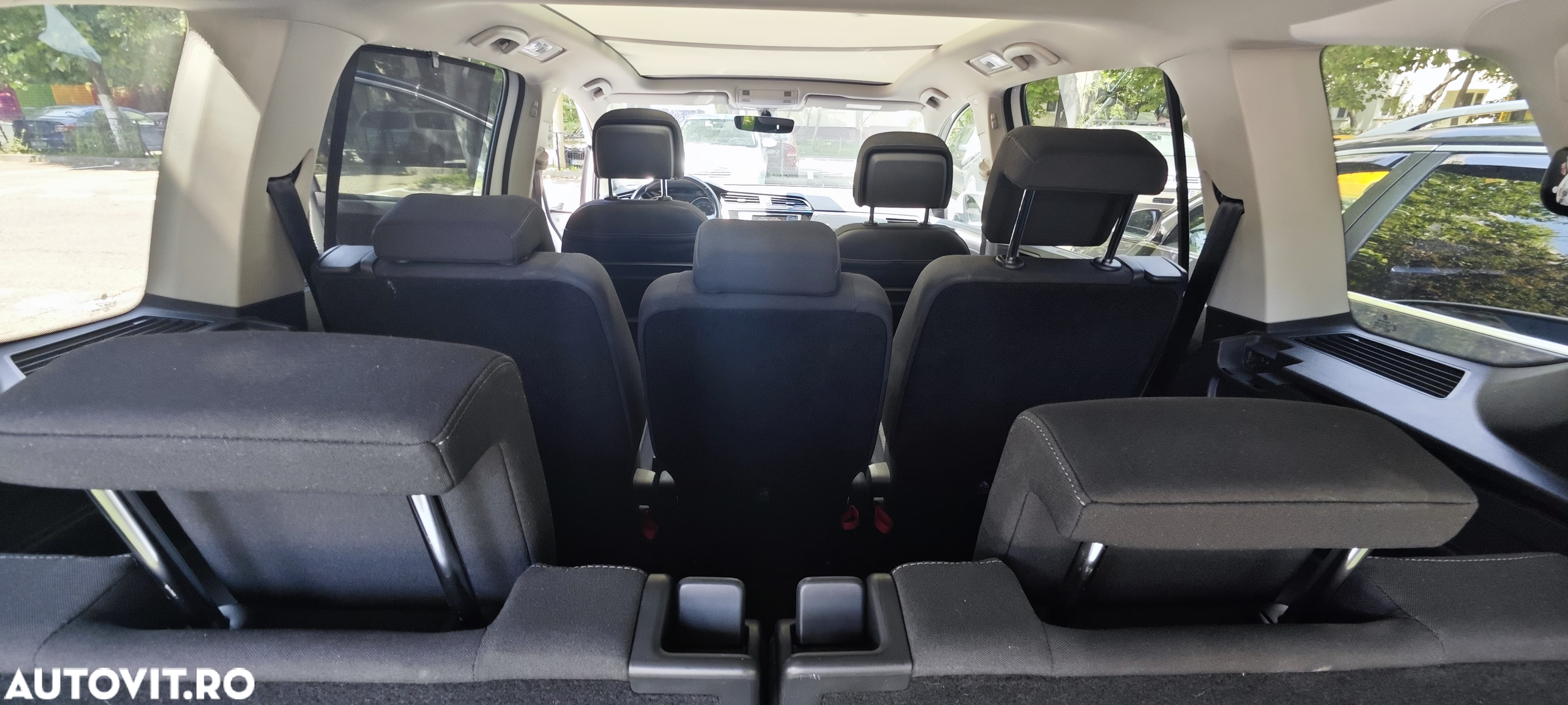 Volkswagen Touran 1.6 TDI SCR (BlueMotion Technology) Comfortline - 14