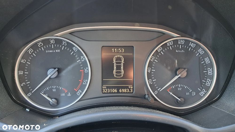 Skoda Octavia 2.0 TDI DPF Ambiente - 9