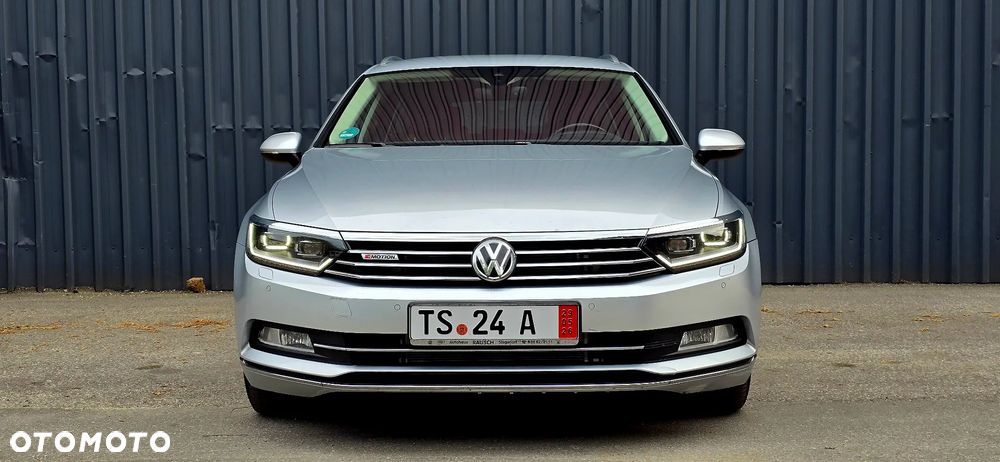 Volkswagen Passat 2.0 TDI SCR (BlueMotion Technology) 4Motion Highline - 1