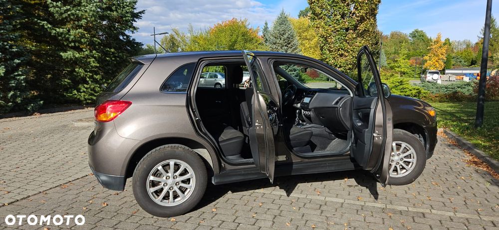 Mitsubishi ASX - 5