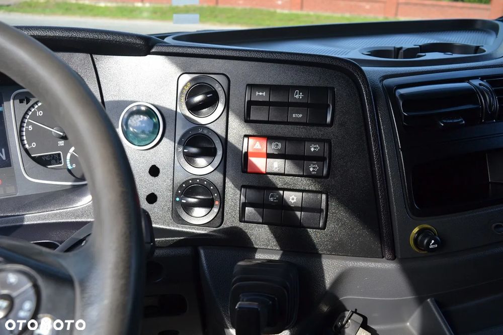 Mercedes-Benz Atego 821 Nowy 3-stronny WYWROT Kiper Wywrotka Blokada Mostu Klima - 22