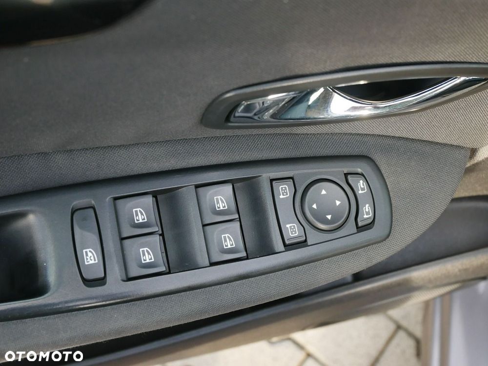 Renault Scenic ENERGY TCe 115 S&S Paris - 6