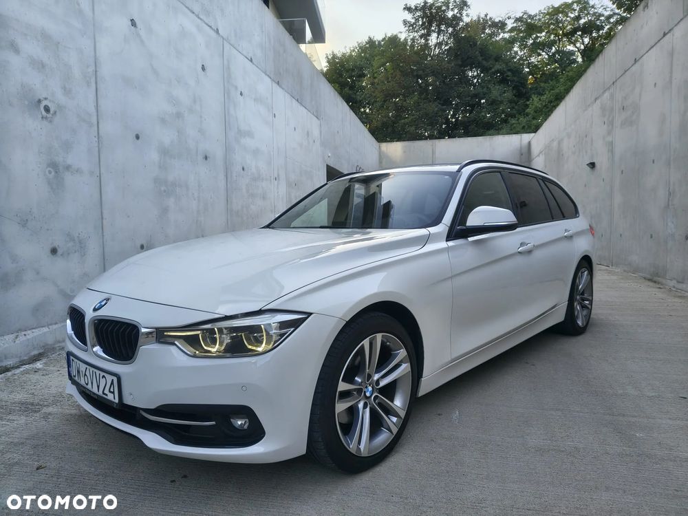 BMW Seria 3 320d Sport Line - 3
