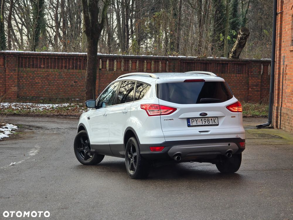 Ford Kuga 1.6 EcoBoost 2x4 Titanium - 3