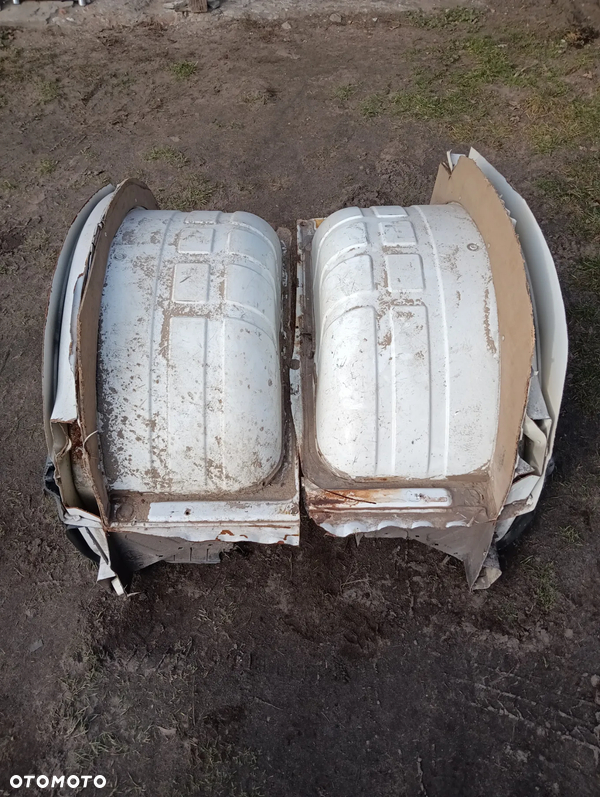Nadkola tylne lewe prawe Iveco Daily 2,3 - 3,0 podwójne koło bliźniak