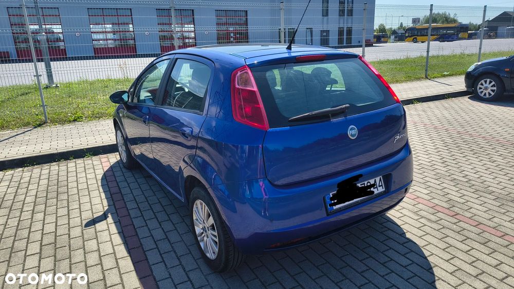 Fiat Grande Punto - 5