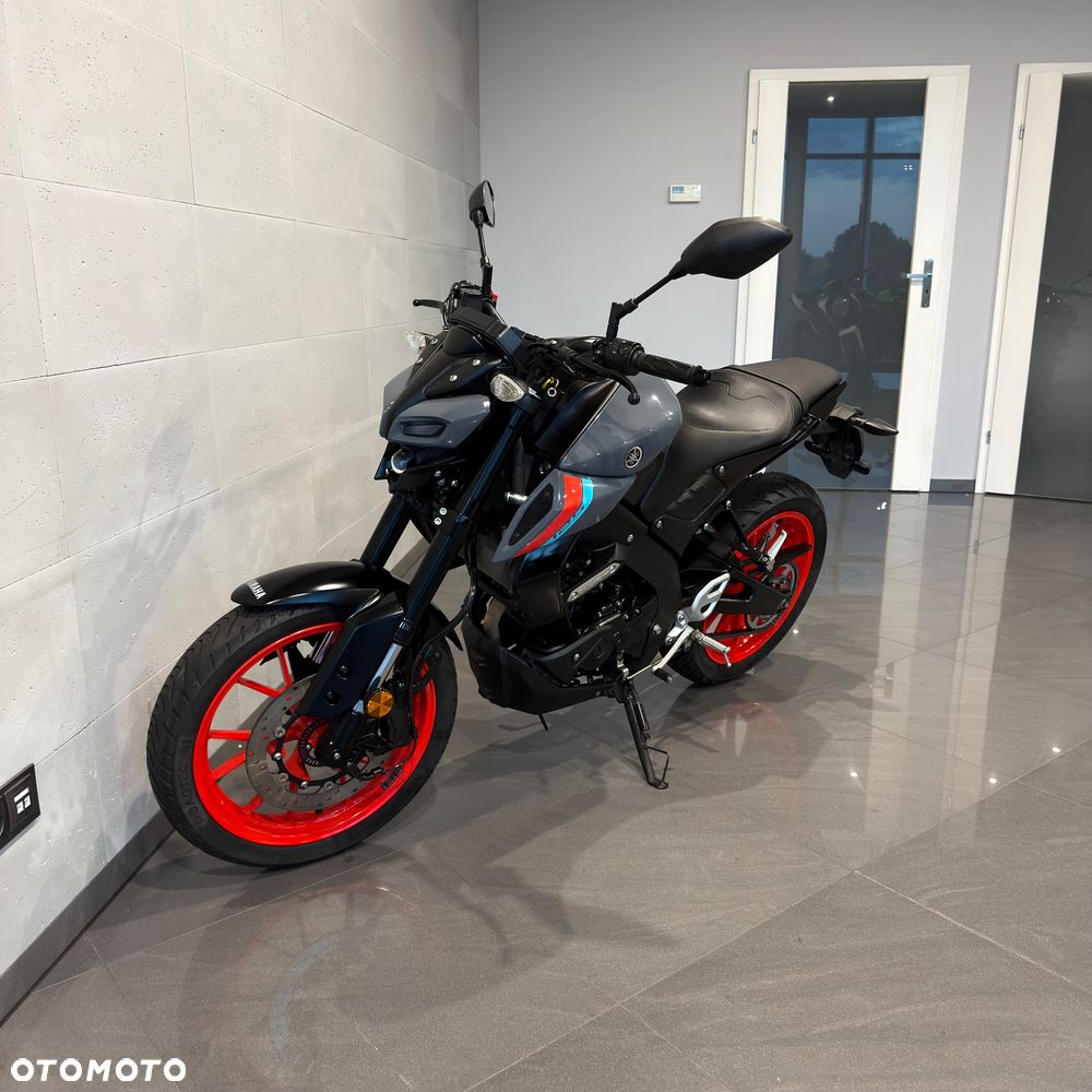 Yamaha MT - 7