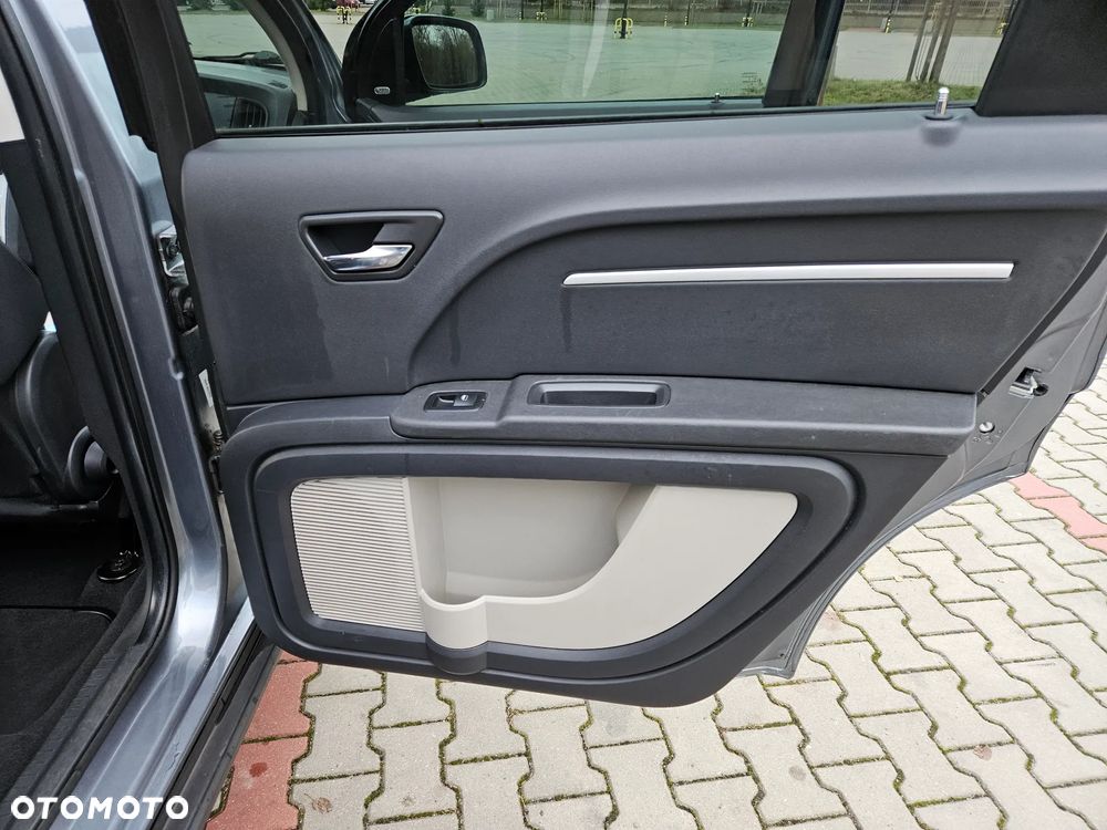Dodge Journey 2.0 CRD SXT - 14