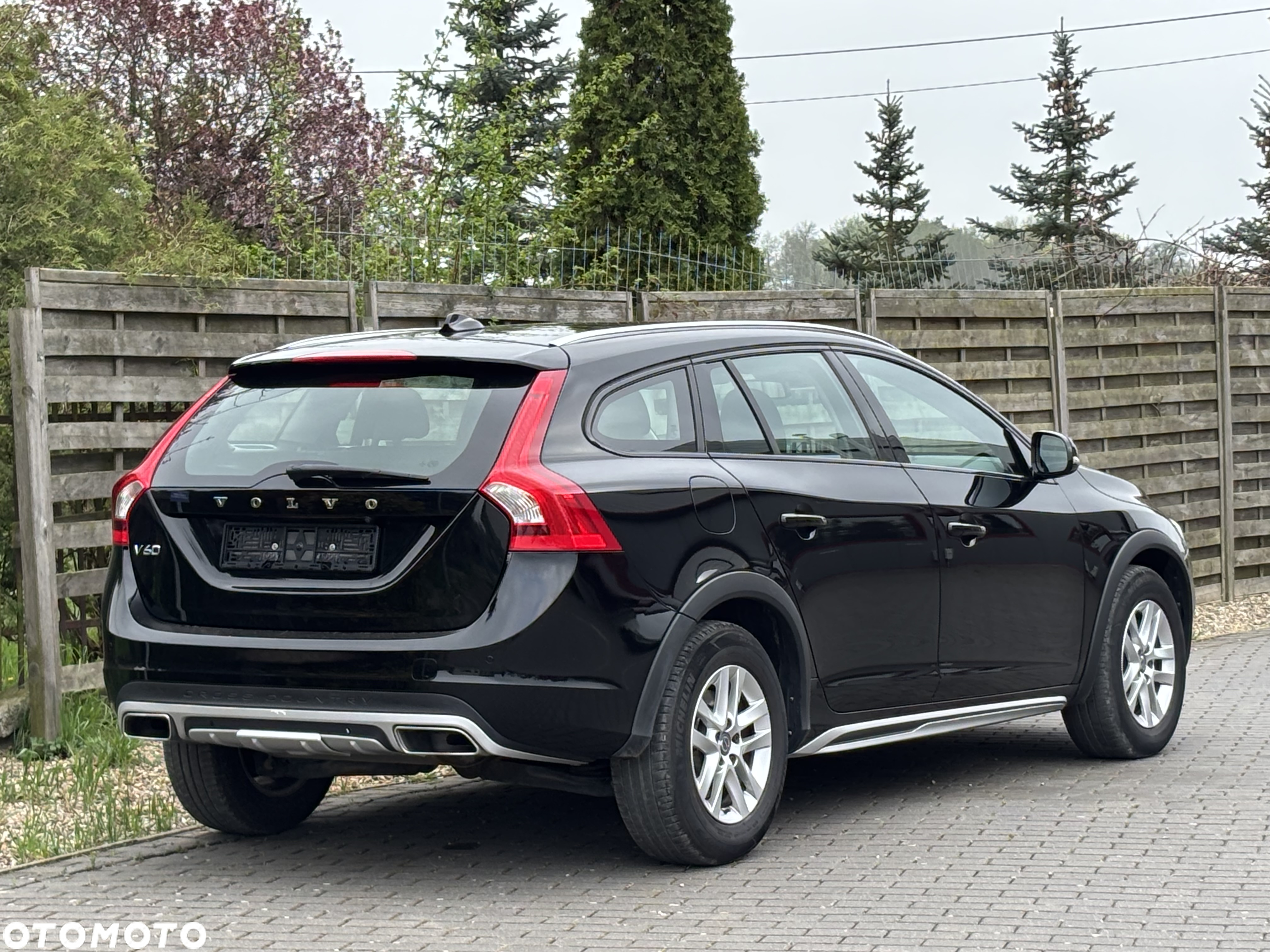 Volvo V60 Cross Country D3 Momentum - 13