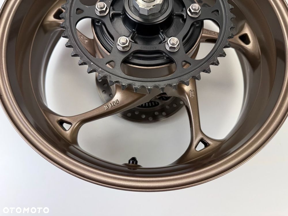 Tylna felga kompletna Triumph Street Triple 765 2022+ Idealna demontaż - 2