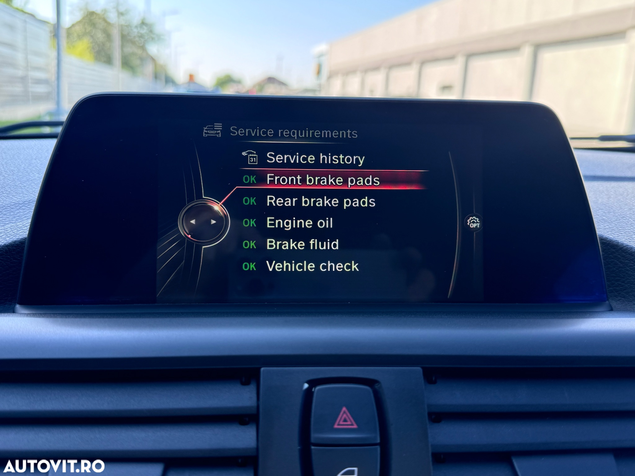 BMW Seria 1 116i - 10