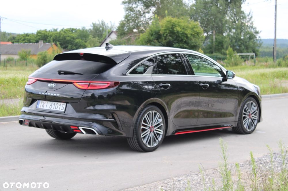 Kia ProCeed - 2