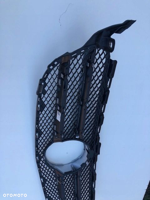 MERCEDES C KLASA W205 GRILL ATRAPA A2058803783 ORG - 8