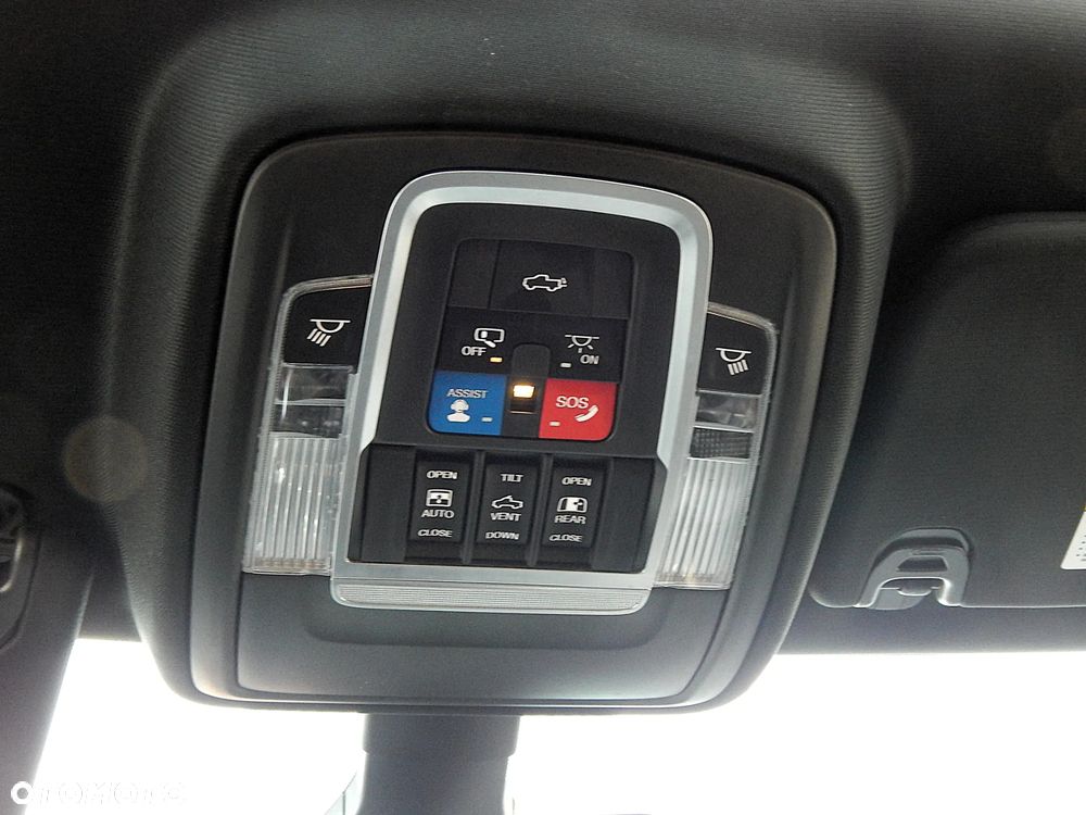 RAM 1500 5.7 Crew Cab Laramie - 33