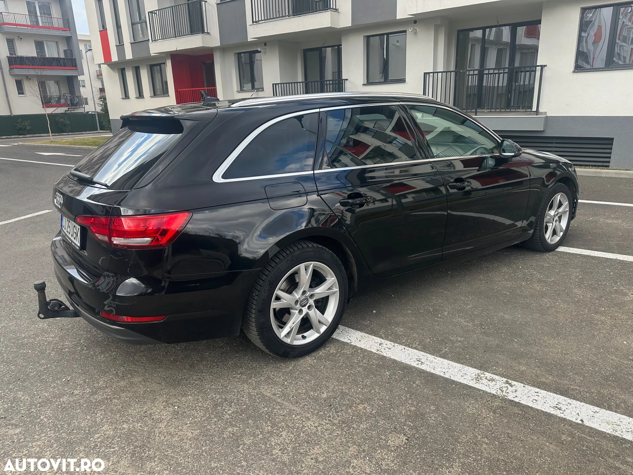 Audi A4 Avant 2.0 TDI ultra S tronic - 3