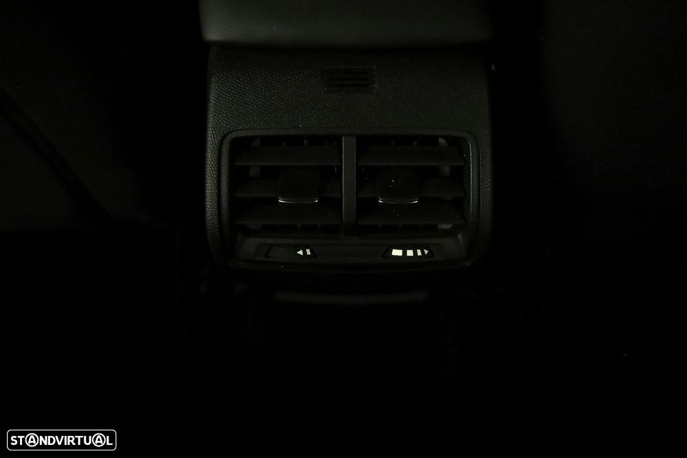 Citroën C4 1.2 PureTech Plus EAT8 - 19