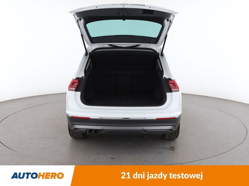 Volkswagen Tiguan - 16