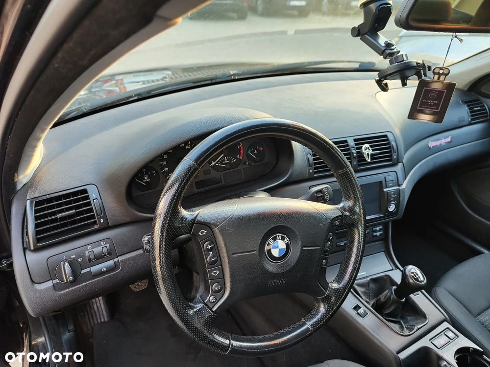 BMW Seria 3 318d - 5