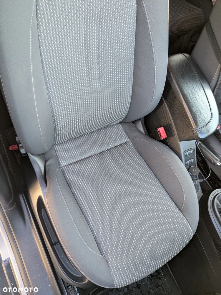 Seat Altea XL 1.6 TDI DPF CR Ecomotive Style - 12