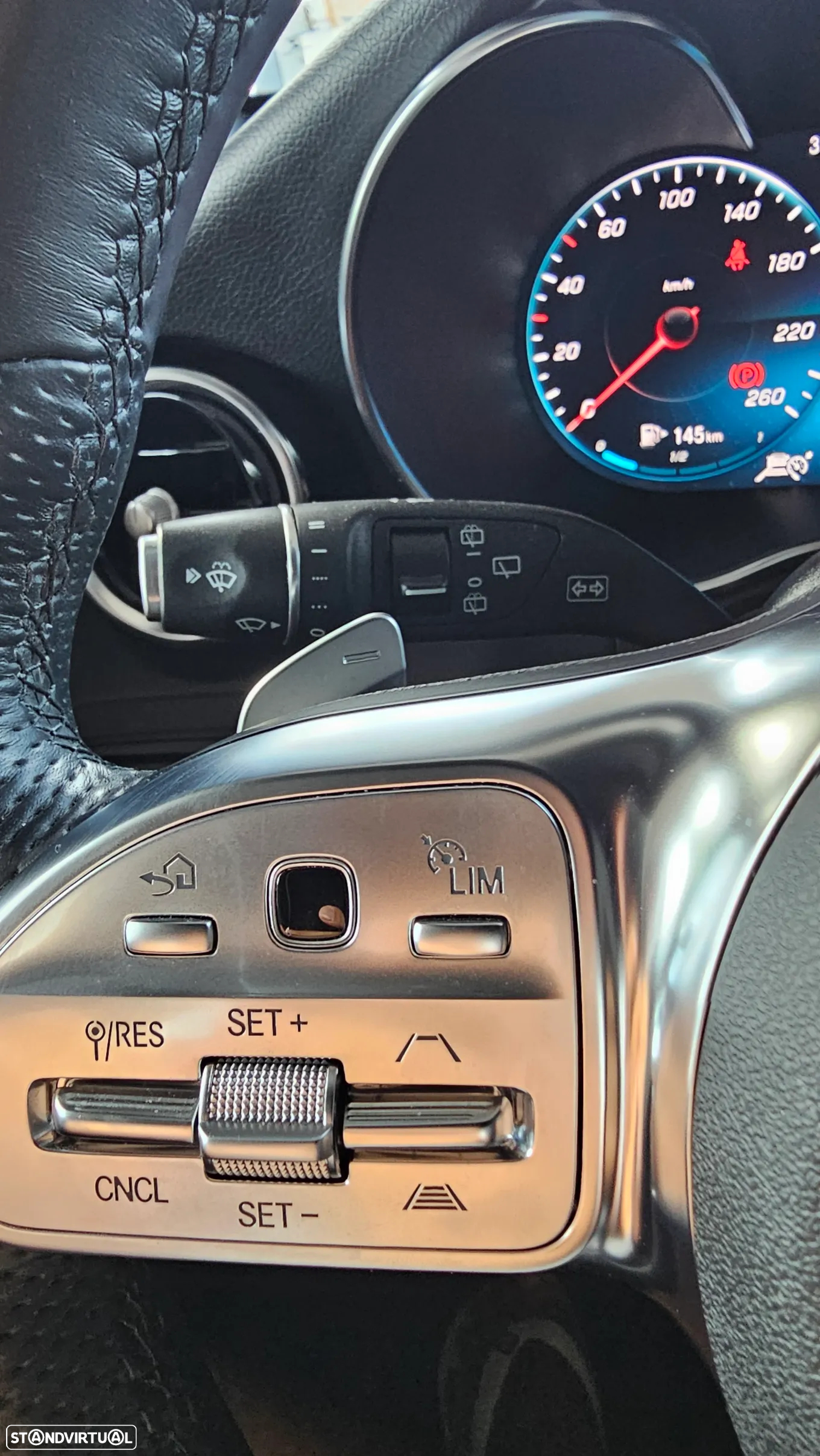 Mercedes-Benz GLC 300 de 4Matic 9G-TRONIC AMG Line - 31