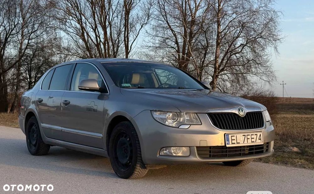Skoda Superb 2.0 TDI Platinum DSG - 3