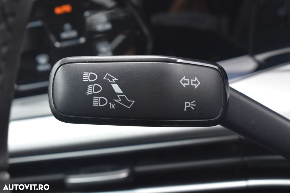 Volkswagen Golf Variant 2.0 TDI 116CP DSG Life - 31