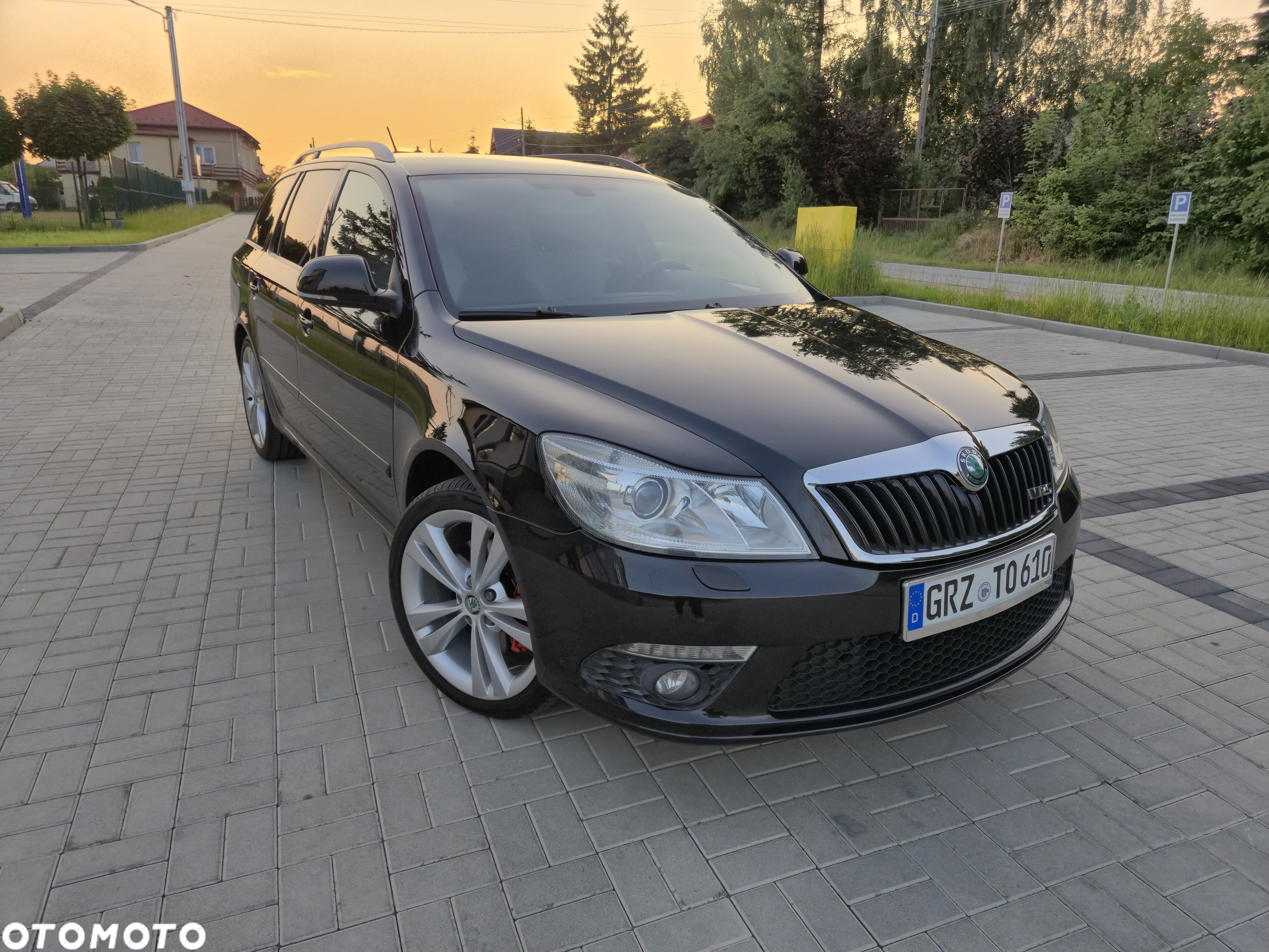 Skoda Octavia Combi 2.0 TSI RS - 14
