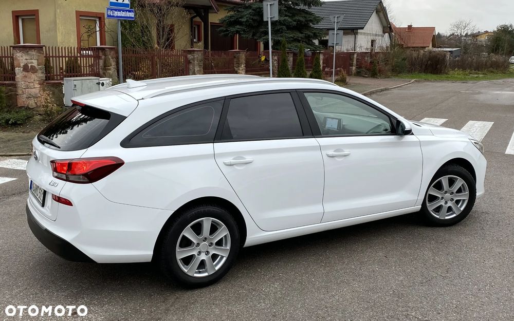 Hyundai i30 1.4 Passion - 11