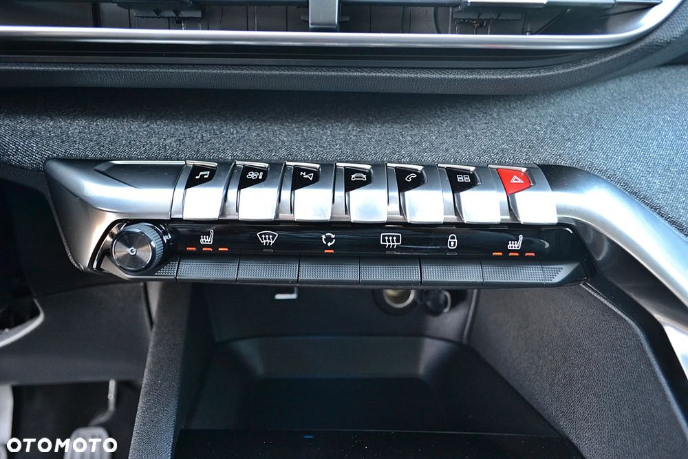 Peugeot 5008 BlueHDI 130 Allure Business-Paket - 30