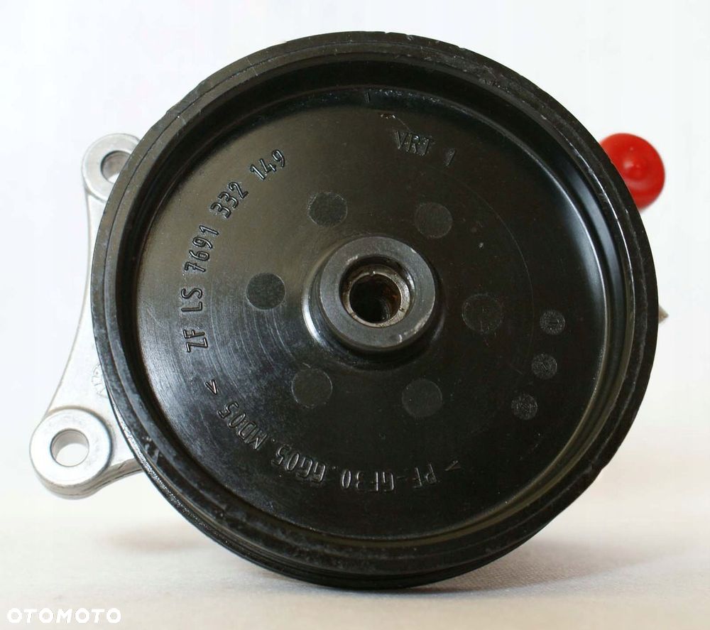POMPA WSPOMAGANIA MERCEDES W204 W212 0064660501 - 2