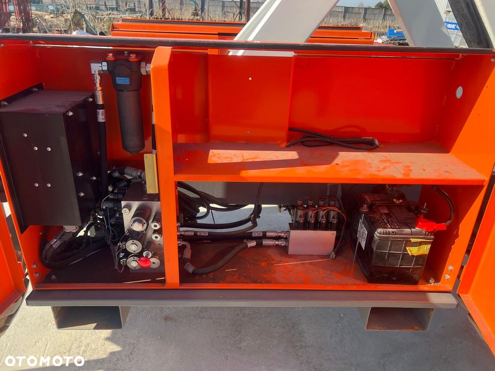 Snorkel S2255RT Podnośnik nożycowy 4x4 Diesel 50 mth 420KG Platforma Genie Skyjack - 15