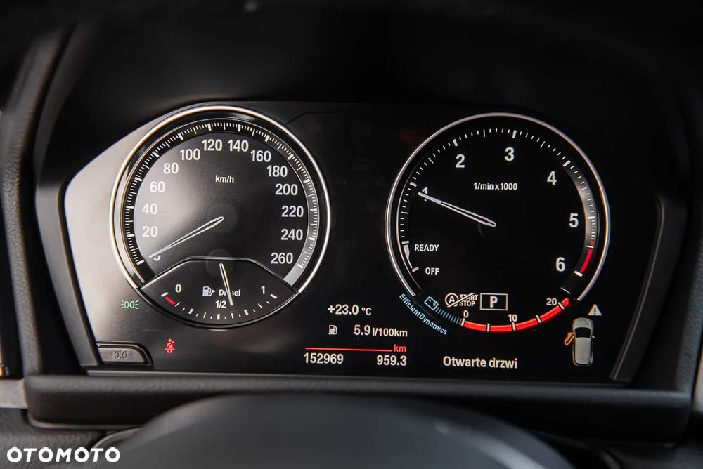 BMW Seria 2 216d Active Tourer - 17