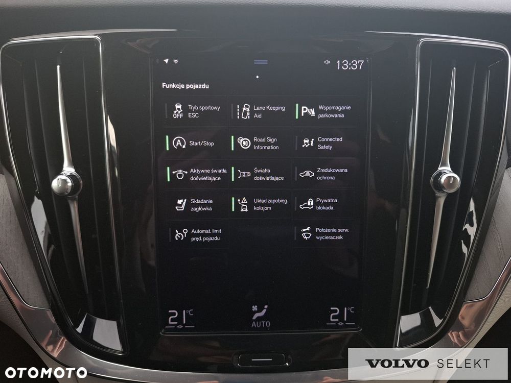 Volvo V60 Cross Country - 23