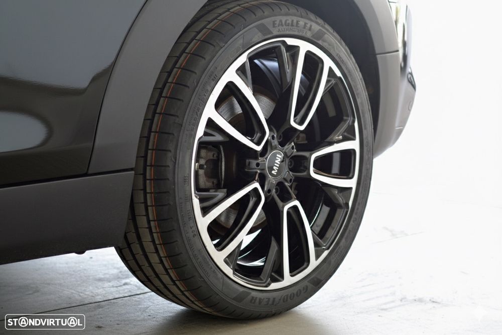 MINI Clubman Cooper D Aut. JCW - 7