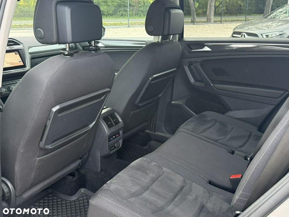 Volkswagen Tiguan Allspace - 16