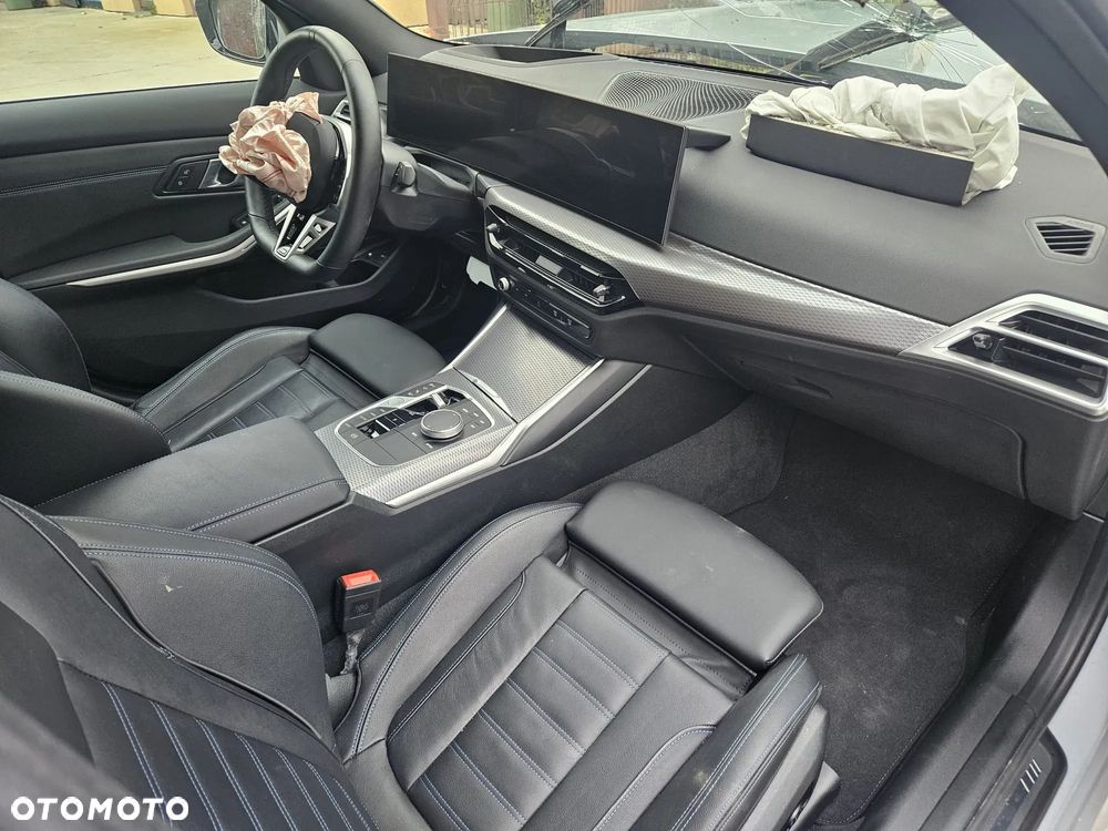 BMW Seria 3 330e PHEV M Sport - 13