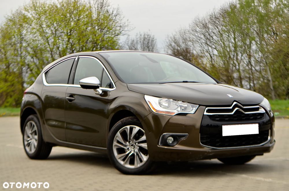 Citroën DS4 e-HDi 115 SoChic - 14