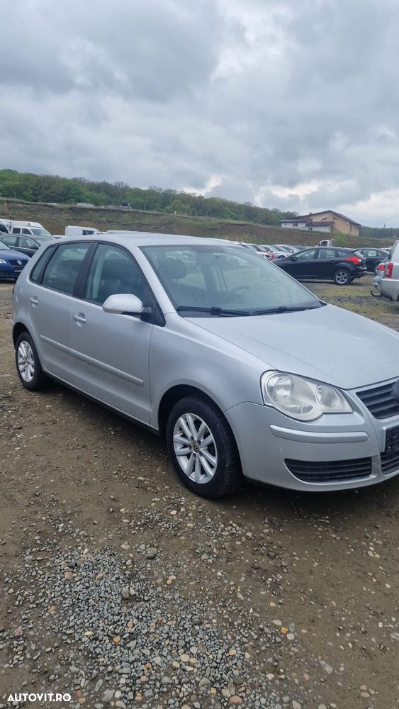Volkswagen Polo 1.2 Attractive - 3
