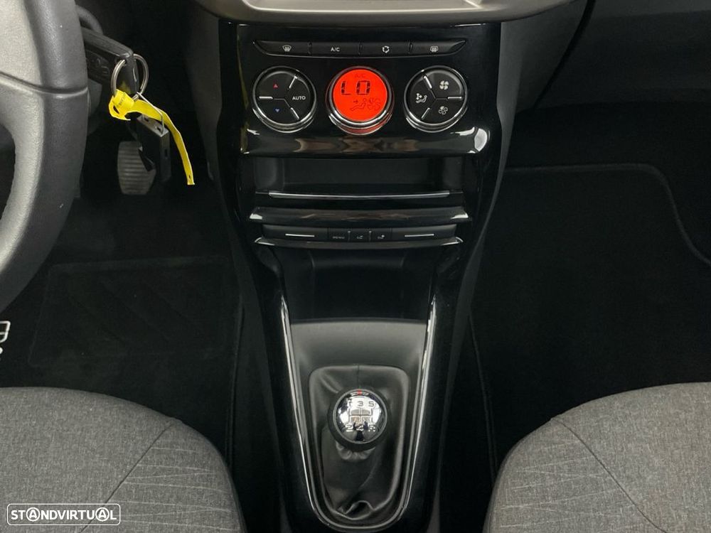 Citroën C3 1.2 PureTech Collection - 16