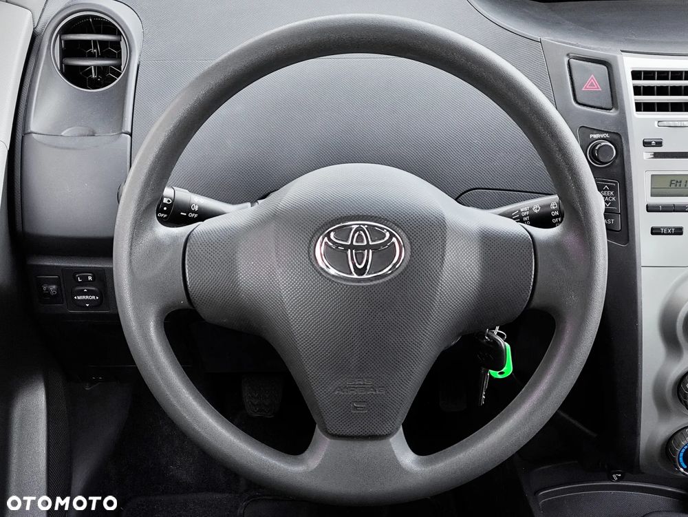 Toyota Yaris 1.0 VVT-i Sol - 21