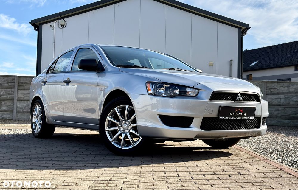 Mitsubishi Lancer 1.5 - 12