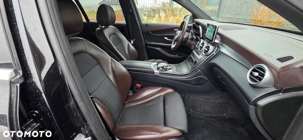 Mercedes-Benz GLC - 12