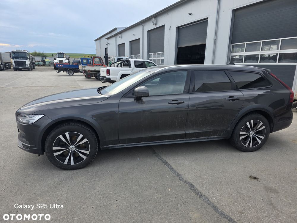Volvo V90 Cross Country B4 D AWD Pro - 1