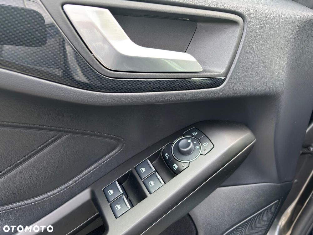 Ford Focus - 17