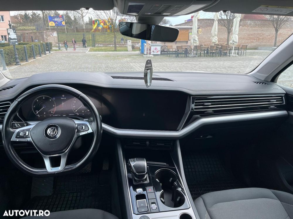 Volkswagen Touareg V6 TDI Style - 9